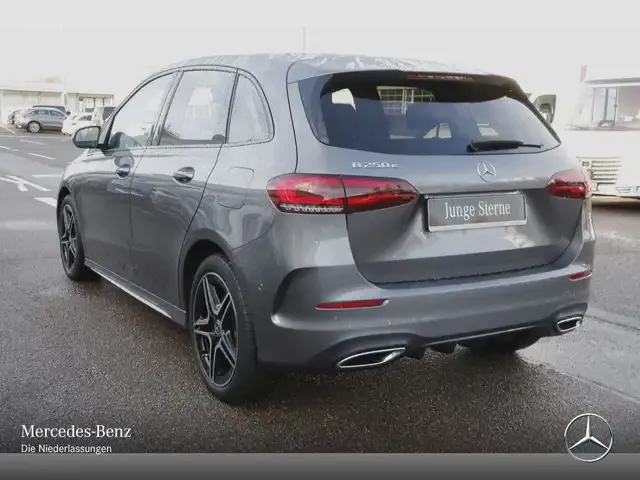 Mercedes-Benz B 250