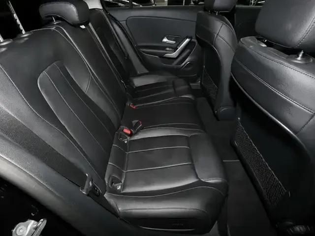 Mercedes-Benz A 220