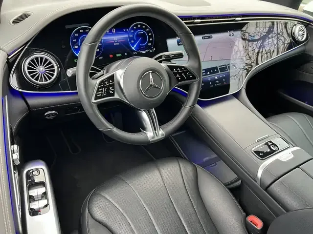 Mercedes-Benz EQE 300