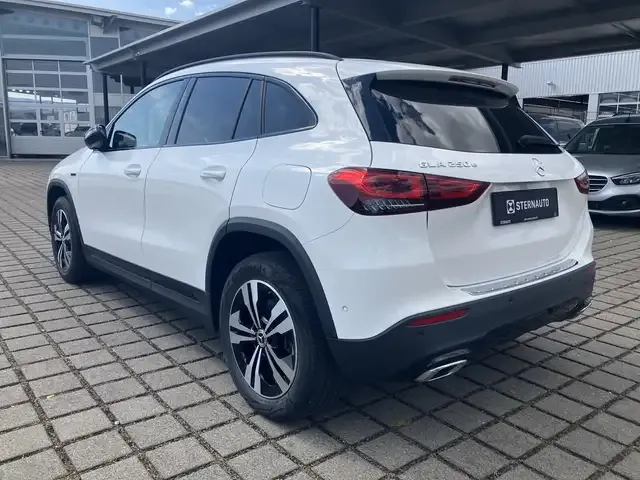 Mercedes-Benz GLA 250