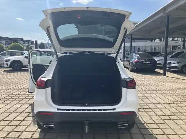 Mercedes-Benz GLA 250