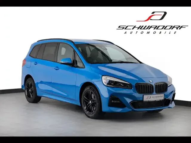 BMW 220