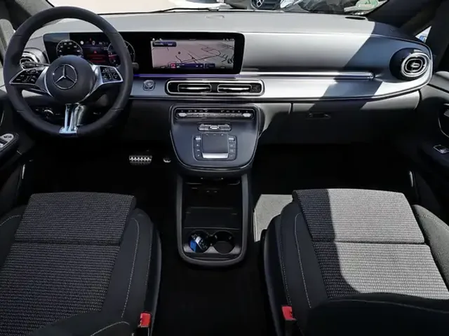 Mercedes-Benz V 250