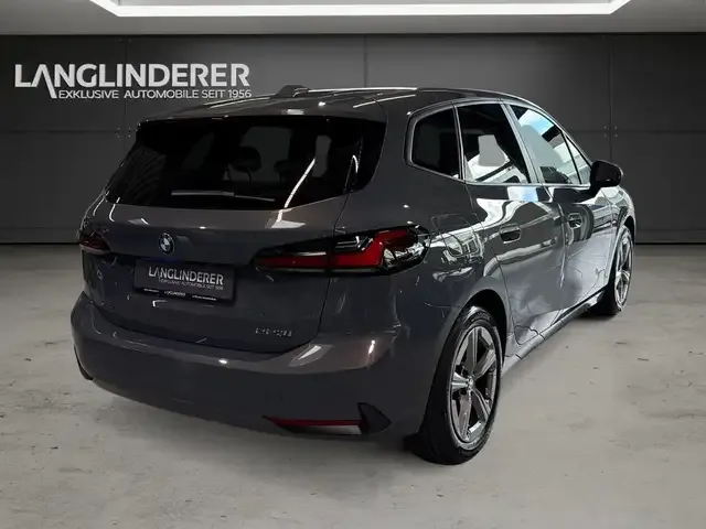 BMW 223