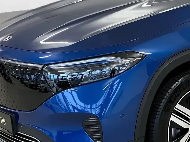 Mercedes-Benz EQB 300