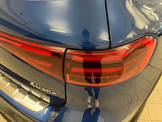 Mercedes-Benz EQB 300