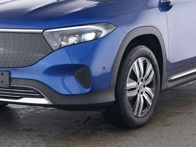 Mercedes-Benz EQB 300