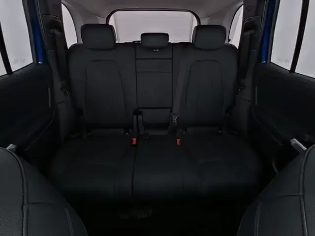 Mercedes-Benz EQB 300