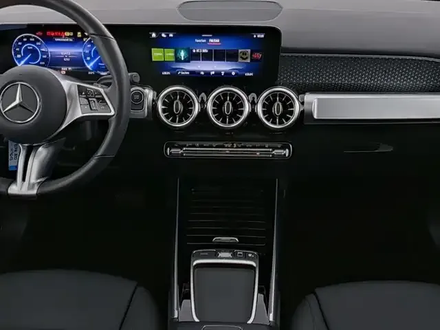 Mercedes-Benz EQB 300