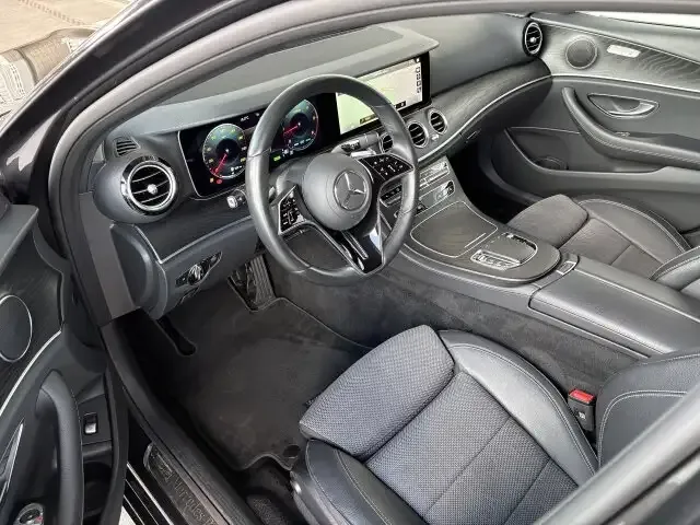 Mercedes-Benz E 300