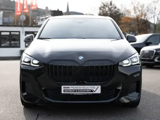 BMW 216