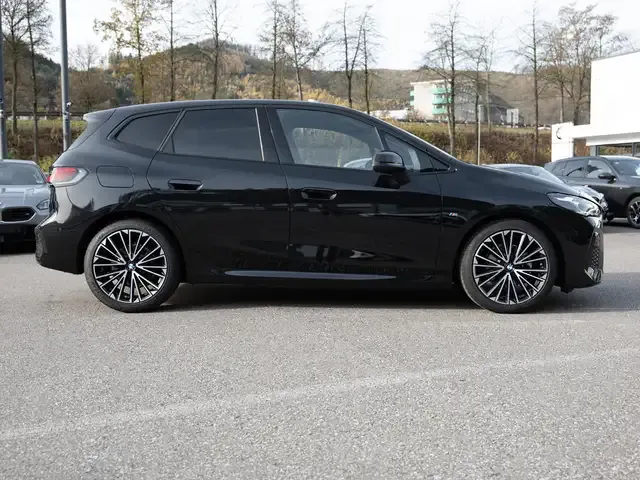 BMW 216