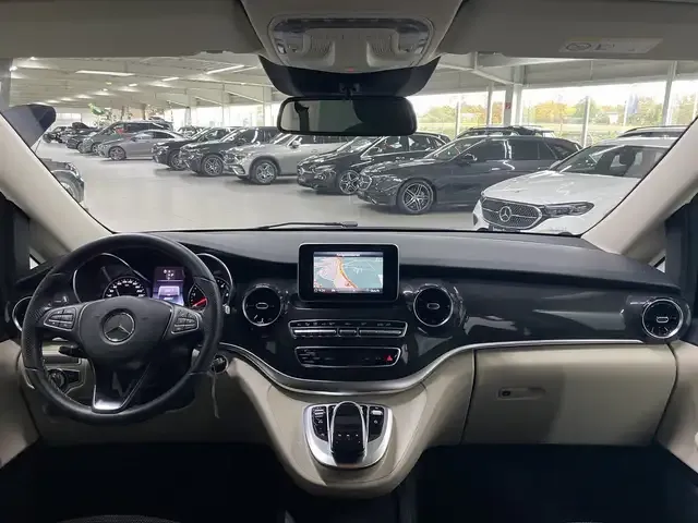 Mercedes-Benz V 250