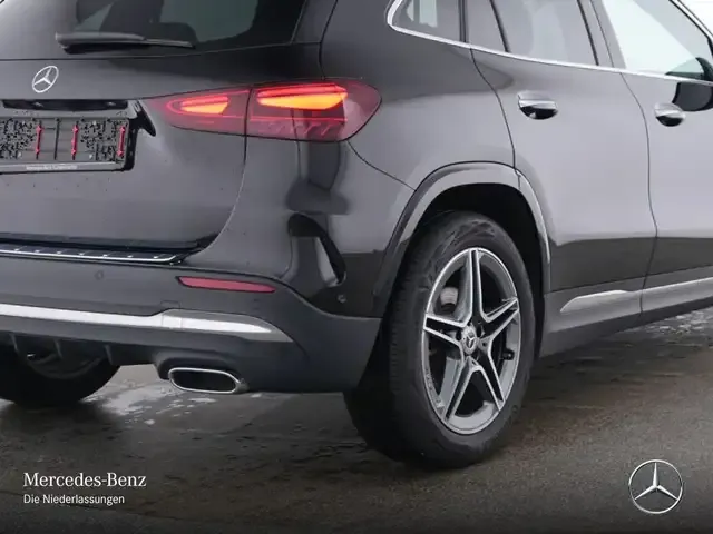 Mercedes-Benz GLA 200