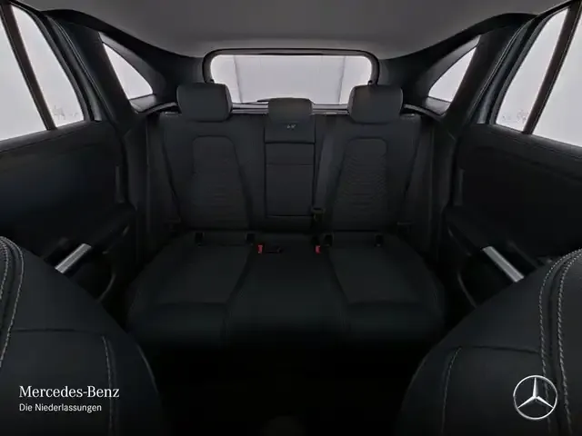 Mercedes-Benz EQA 300