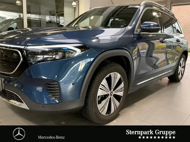 Mercedes-Benz EQB 250