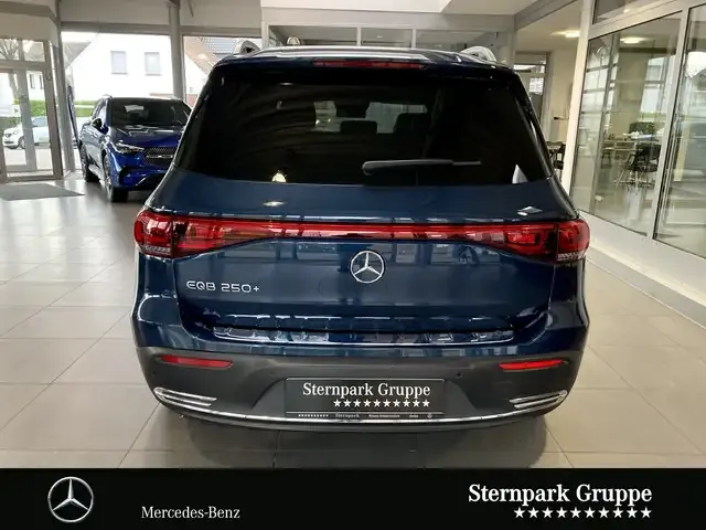 Mercedes-Benz EQB 250