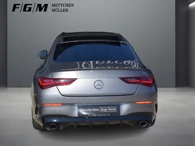 Mercedes-Benz CLA 35 AMG