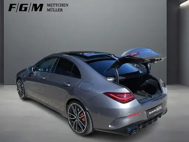 Mercedes-Benz CLA 35 AMG