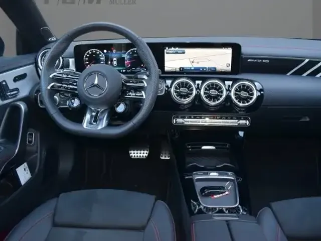 Mercedes-Benz CLA 35 AMG