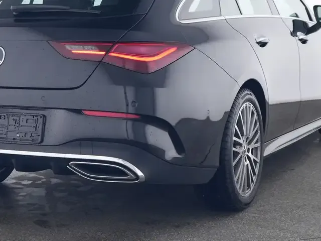 Mercedes-Benz CLA 180
