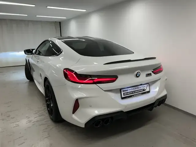 BMW M8