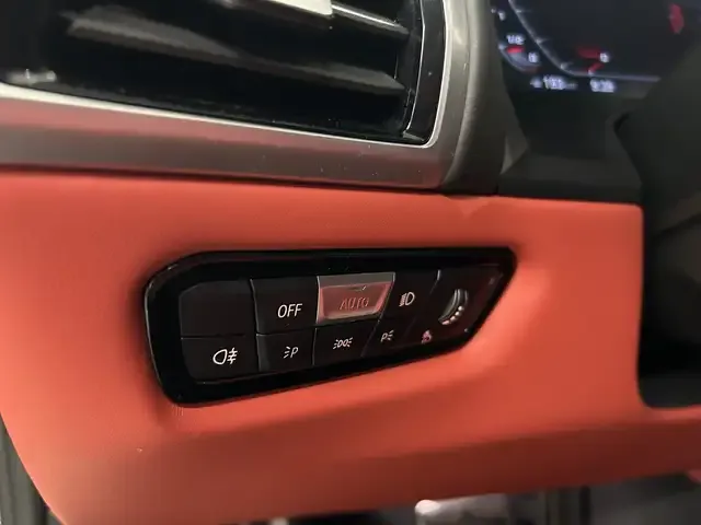 BMW M8