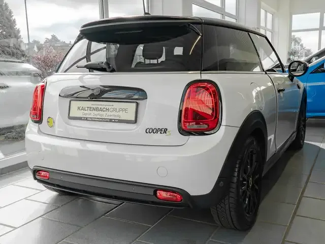 MINI Cooper SE
