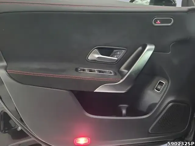 Mercedes-Benz CLA 35 AMG