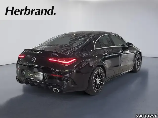 Mercedes-Benz CLA 35 AMG
