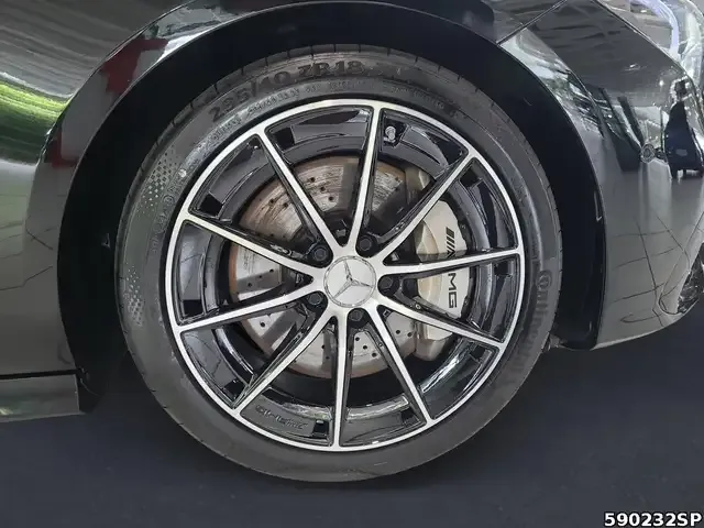Mercedes-Benz CLA 35 AMG