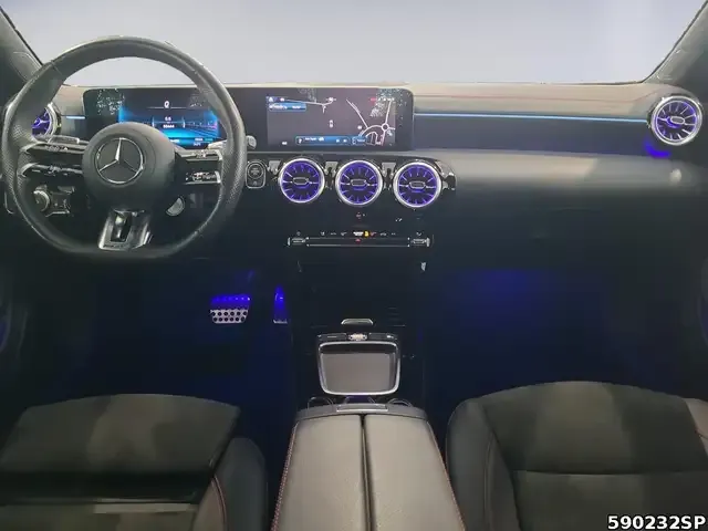 Mercedes-Benz CLA 35 AMG