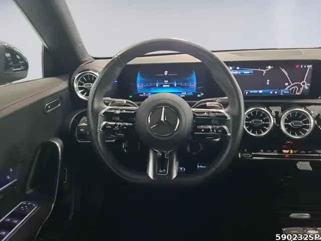 Mercedes-Benz CLA 35 AMG