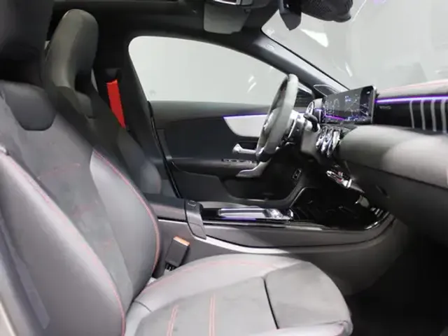 Mercedes-Benz CLA 45 AMG