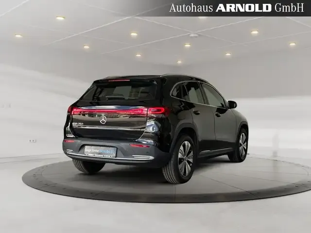 Mercedes-Benz EQA 300