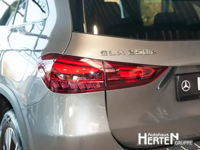 Mercedes-Benz GLA 250
