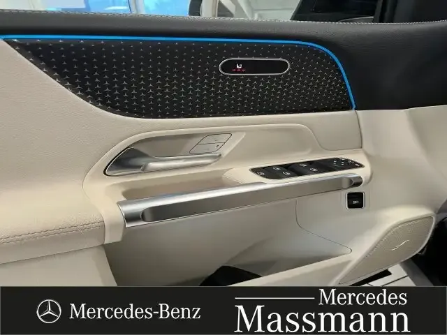 Mercedes-Benz EQB 350