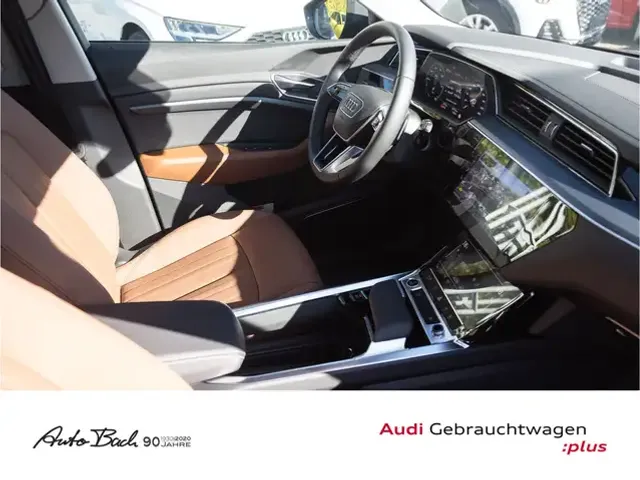 Audi Q8 e-tron