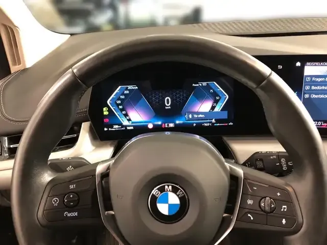 BMW 218
