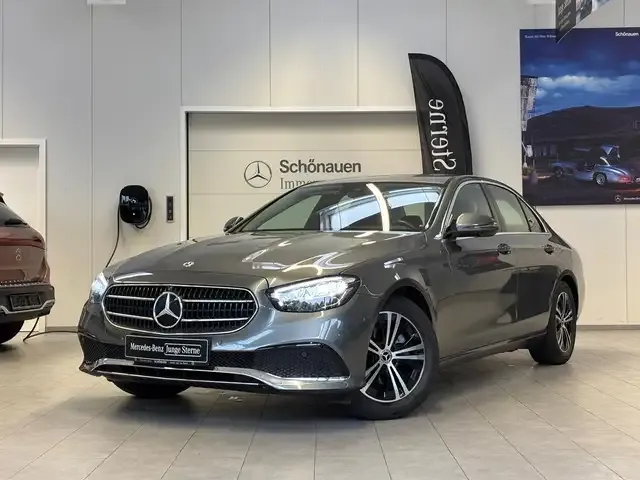 Mercedes-Benz E 220