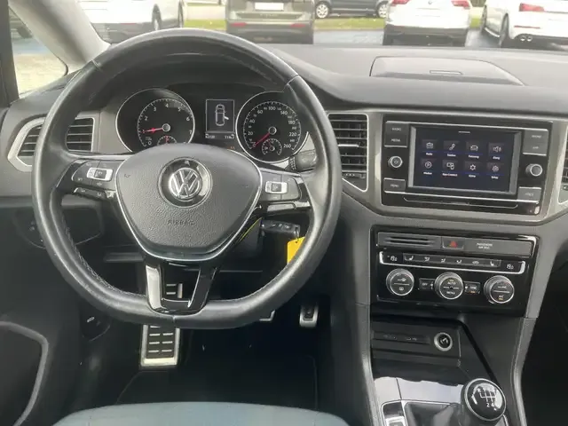 Volkswagen Golf Sportsvan