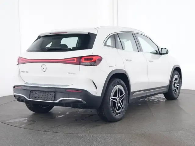 Mercedes-Benz EQA 300