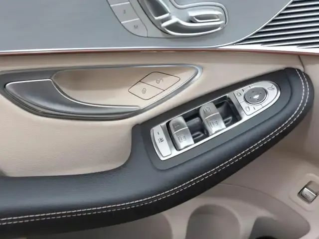 Mercedes-Benz EQC 400