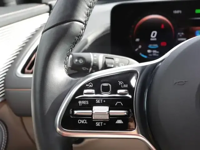 Mercedes-Benz EQC 400