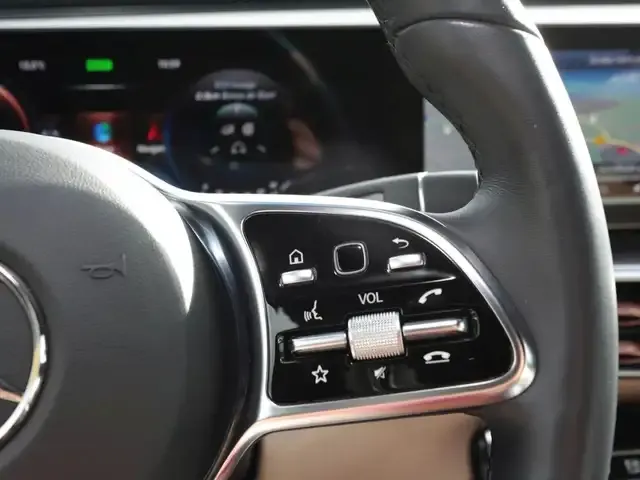 Mercedes-Benz EQC 400