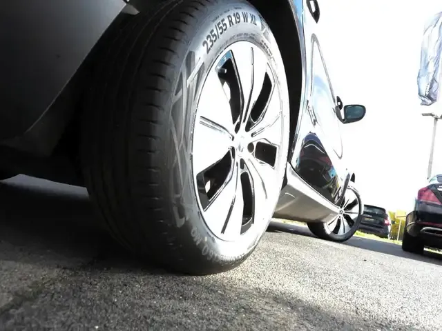 Mercedes-Benz EQC 400