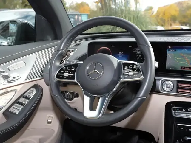 Mercedes-Benz EQC 400
