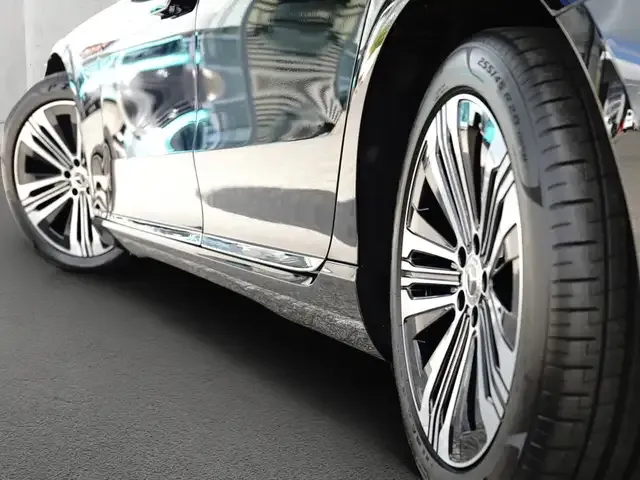 Mercedes-Benz EQS