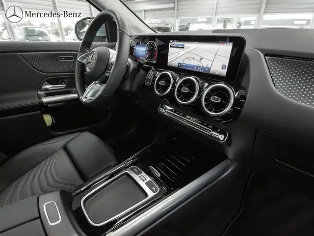 Mercedes-Benz GLA 180