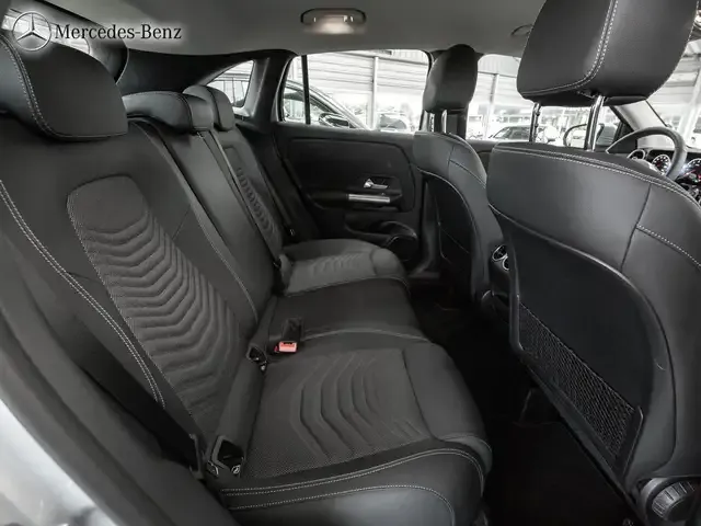 Mercedes-Benz GLA 180